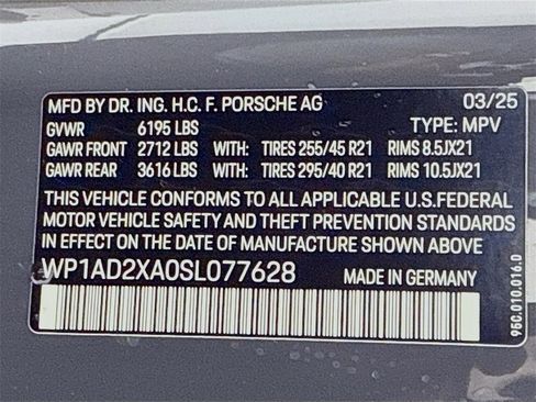 New 2025 Porsche Macan Electric image 33