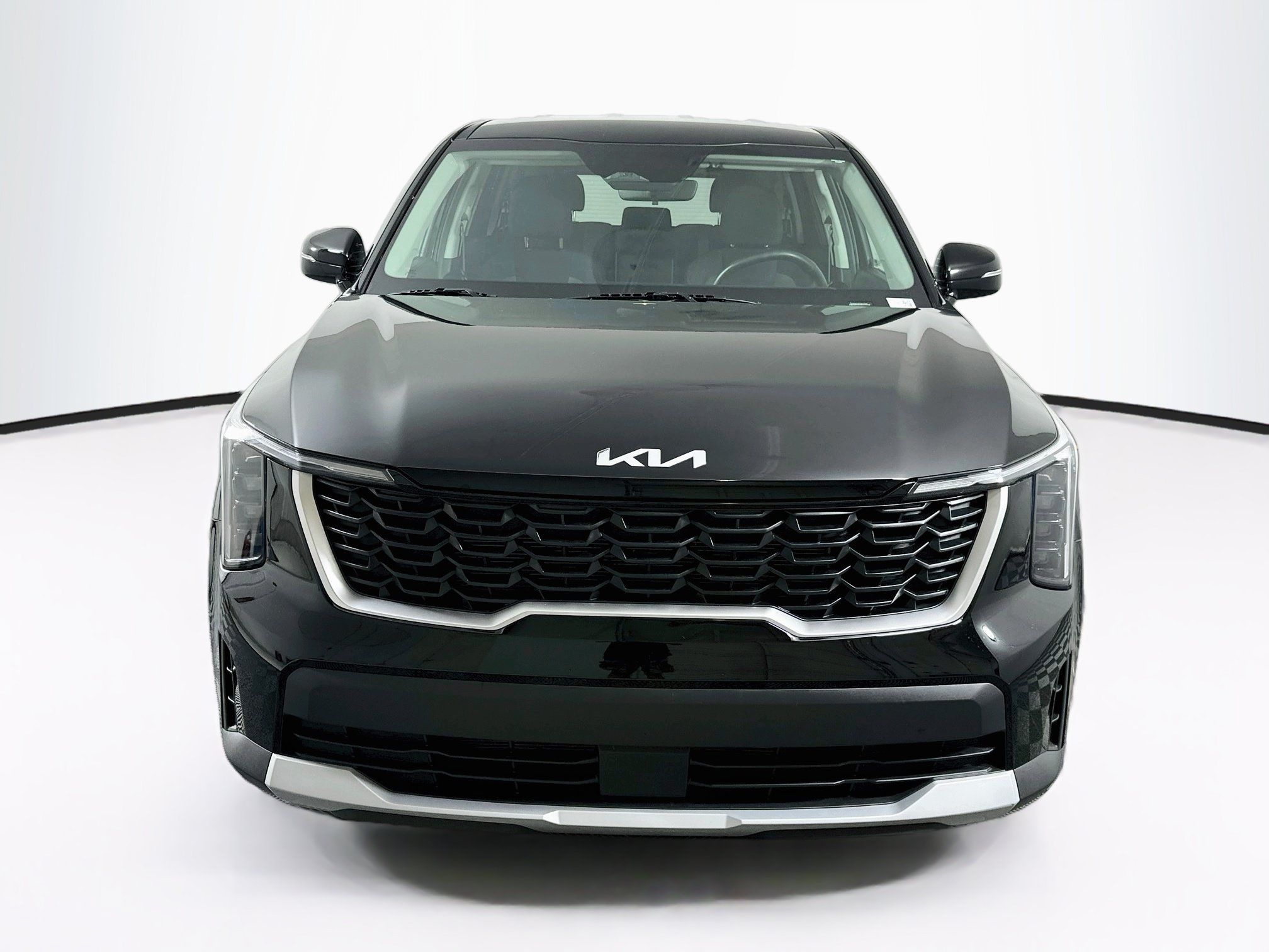 Used 2026 Kia Sorento LX FWD image 2