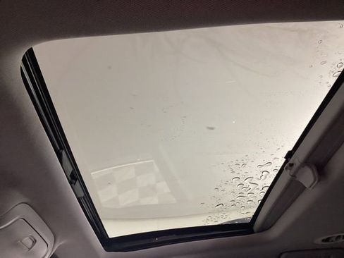 Used 2017 GMC Acadia SLE image 13