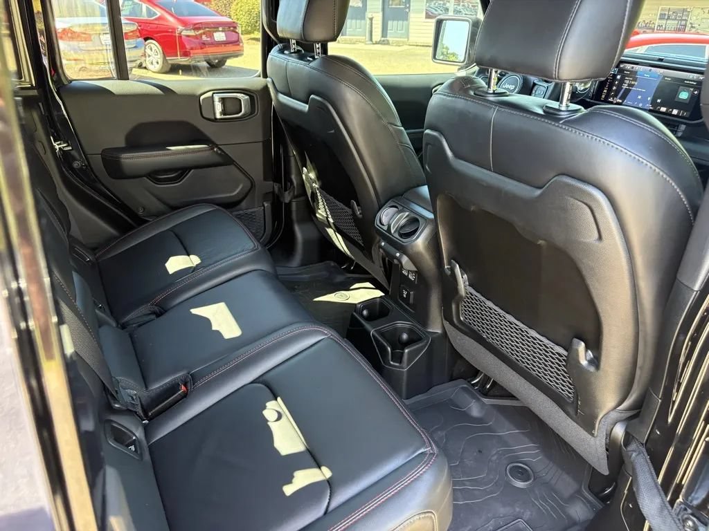 Used 2024 Jeep Gladiator Rubicon AWD/4WD image 47