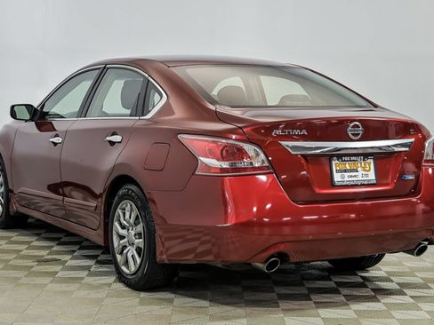 Used 2013 Nissan Altima 2.5 S FWD image 6