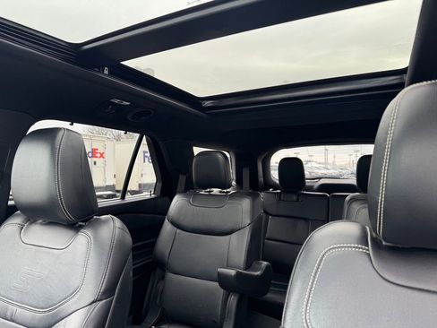 Used 2020 Ford Explorer ST w/ ST Street Pack image 13