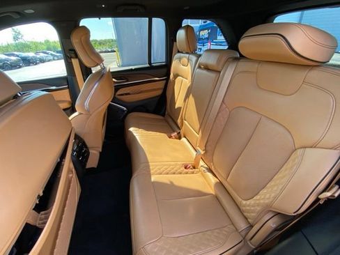 Used 2022 Jeep Grand Cherokee Summit w/ Adv Protech Group IV AWD/4WD image 15