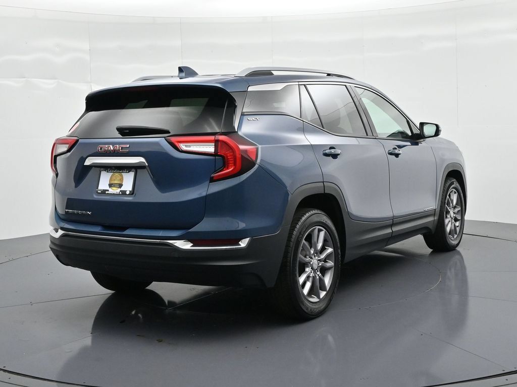 Used 2024 GMC Terrain SLT FWD image 5