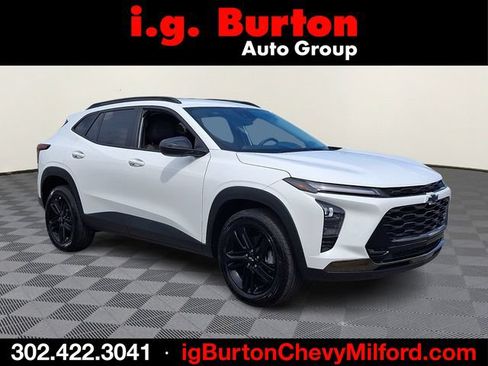Certified 2025 Chevrolet Trax ACTIV w/ Driver Confidence Package FWD image 1