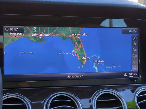 Used 2019 Mercedes-Benz E 300 image 21