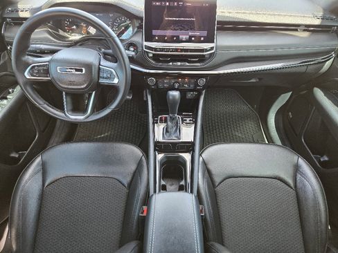 Used 2022 Jeep Compass Latitude w/ Sun and Sound Group image 5