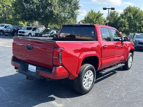 Used 2025 Toyota Tacoma SR5 RWD image 4
