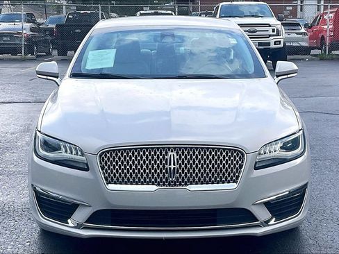 Used 2019 Lincoln MKZ Premiere FWD image 2