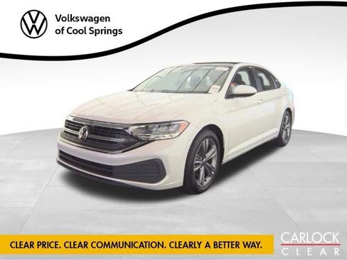 Used 2022 Volkswagen Jetta SE image 1