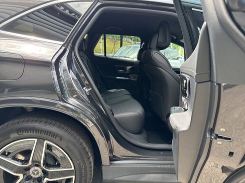 New 2025 Mercedes-Benz GLC 350e 4MATIC image 23