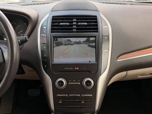 Used 2017 Lincoln MKC Select w/ Select Plus Package FWD image 7