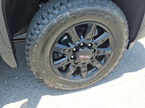 New 2026 GMC Sierra 2500 AT4 w/ Max Trailering Package AWD/4WD image 9