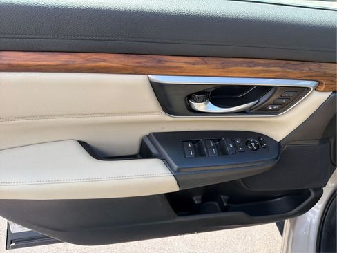 Used 2019 Honda CR-V Touring image 21