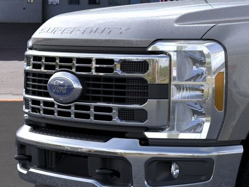 New 2026 Ford F350 XLT w/ 360-Degree Camera Package AWD/4WD image 17