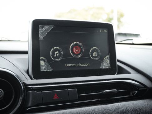 Used 2016 MAZDA MX-5 Miata Club image 22