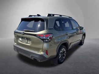 Used 2026 Subaru Forester Premium AWD/4WD video 3