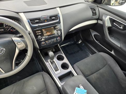 Used 2014 Nissan Altima 2.5 S w/ Sport Value Package FWD image 20