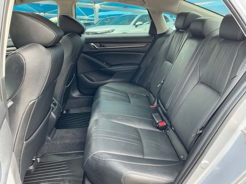 Used 2019 Honda Accord Touring image 9