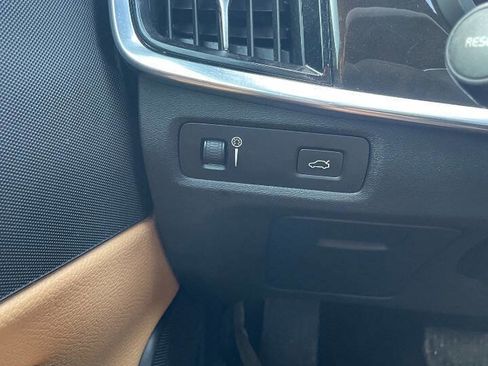 Used 2018 Volvo S90 T5 Momentum w/ Convenience Package AWD/4WD image 55