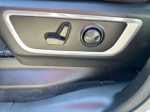 Used 2022 RAM 1500 Laramie w/ Laramie Southwest Edition image 12