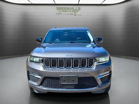Used 2022 Jeep Grand Cherokee Limited image 10