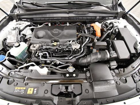Used 2025 MAZDA CX-50 AWD 2.5 Hybrid w/ Premium Pkg image 12