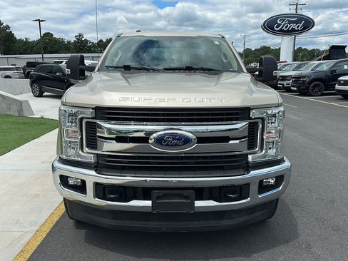 Used 2017 Ford F250 XLT w/ XLT Value Package AWD/4WD image 2