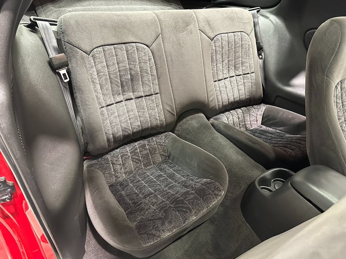 Used 2002 Chevrolet Camaro Z28 w/ SS Performance/Appearance Pkg RWD image 16