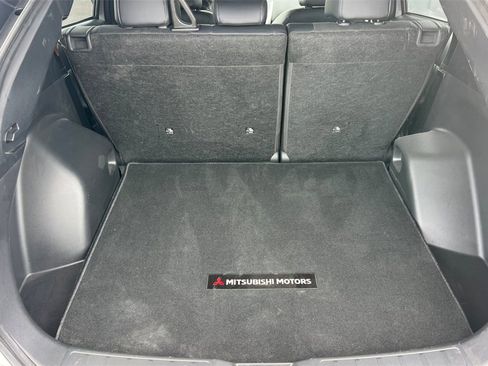 Used 2025 Mitsubishi Eclipse Cross Black Edition image 18