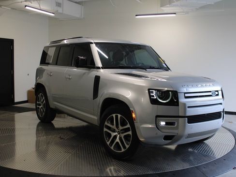 Used 2022 Land Rover Defender 110 XS Edition image 11