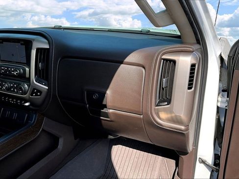 Used 2018 GMC Sierra 1500 Denali AWD/4WD image 29