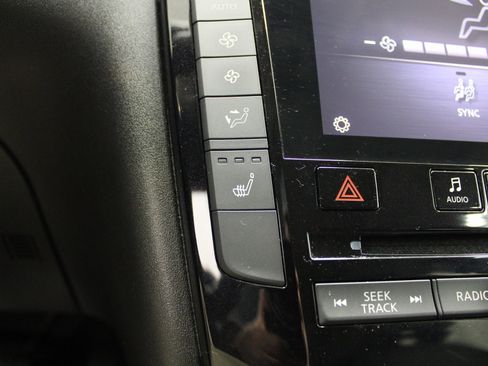 Used 2020 INFINITI QX50 Luxe w/ Navigation Package image 40