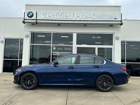 Used 2020 BMW 330i xDrive Sedan w/ Premium Package image 5