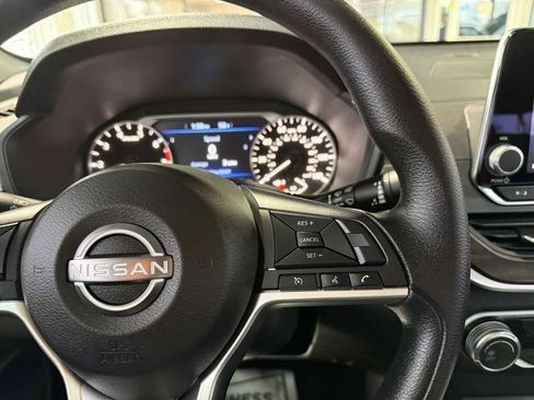 Used 2026 Nissan Altima 2.5 SV FWD image 14