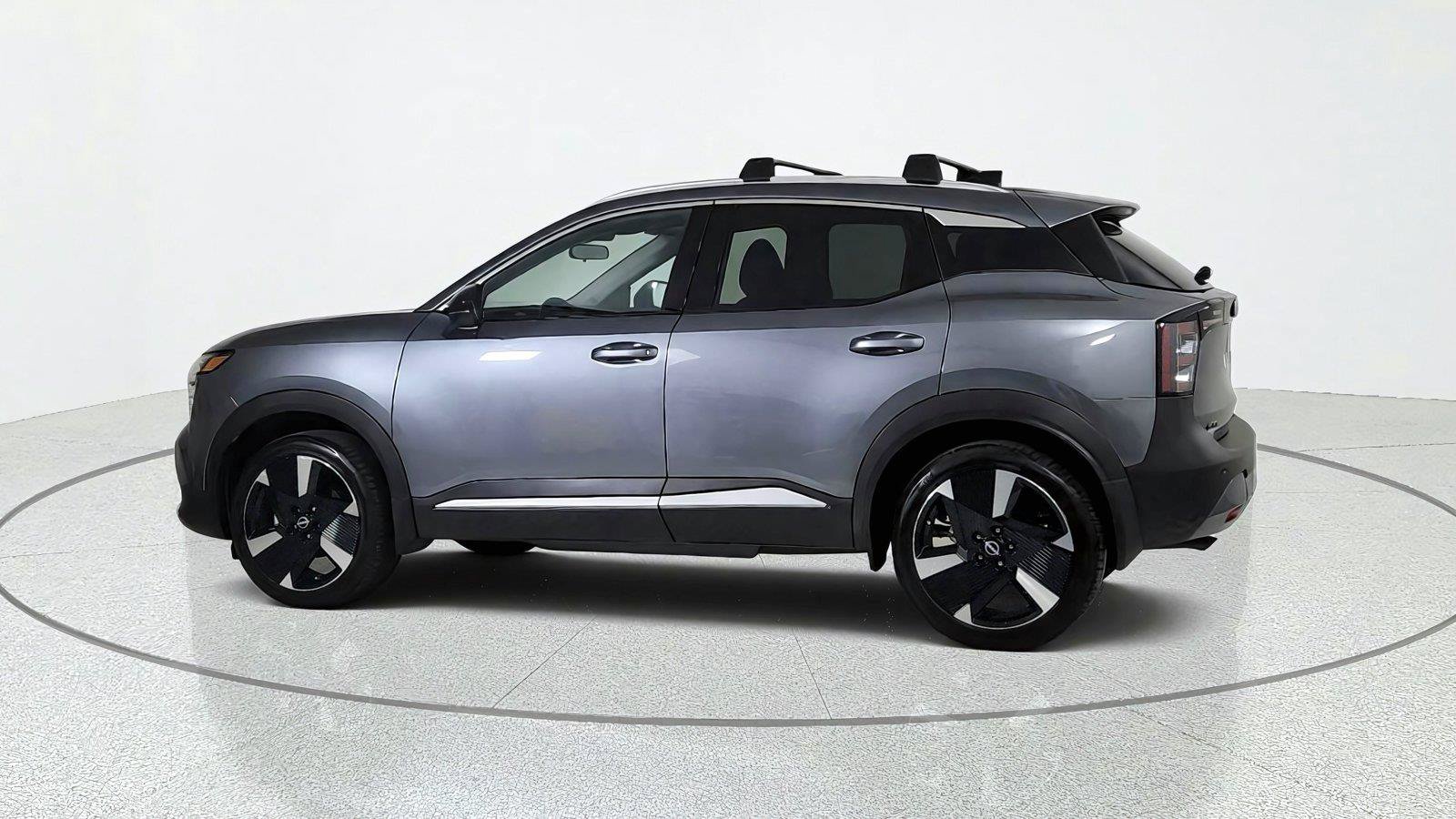 Certified 2026 Nissan Kicks SR w/ Illumination Package AWD/4WD image 4