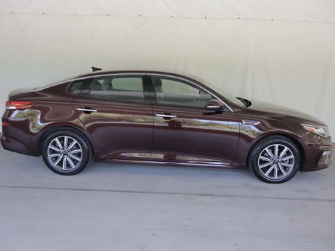 Used 2019 Kia Optima EX FWD image 4