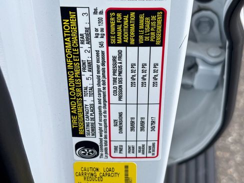 Used 2024 Toyota Tacoma Limited w/ Limited Package (LT) image 30