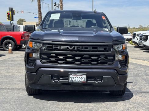 Used 2022 Chevrolet Silverado 1500 Custom RWD image 2