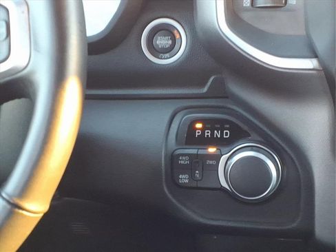 Used 2024 RAM 2500 Big Horn w/ Bed Utility Group image 17