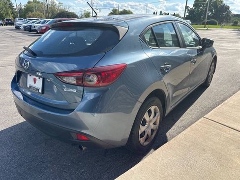 Used 2016 MAZDA MAZDA3 i Sport FWD image 4
