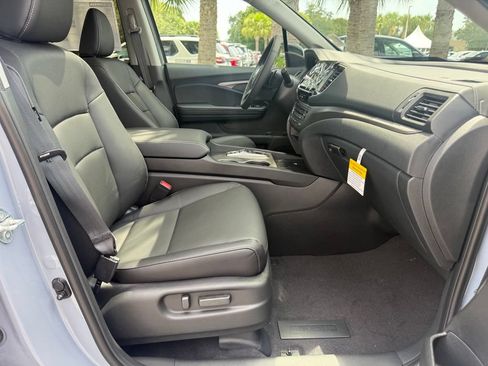 New 2026 Honda Ridgeline RTL image 16