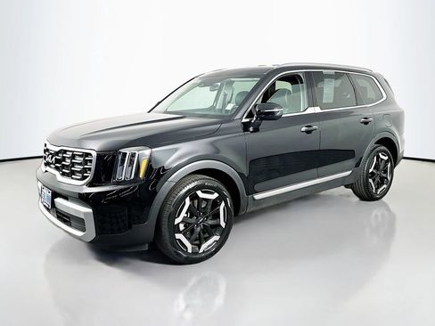 Used 2023 Kia Telluride S AWD/4WD image 4