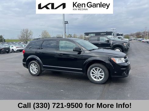 Used 2017 Dodge Journey SXT w/ Comfort/Convenience Group FWD image 7