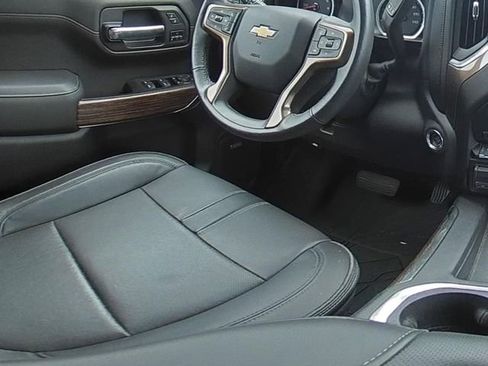 Used 2020 Chevrolet Silverado 1500 High Country AWD/4WD image 23