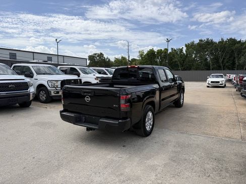 Used 2024 Nissan Frontier SV w/ Technology Package RWD image 5