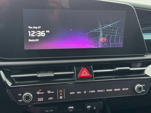 Certified 2024 Kia Niro EX w/ EX Cold Weather Package FWD image 26