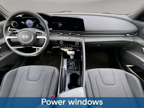Used 2024 Hyundai Elantra SEL FWD image 10