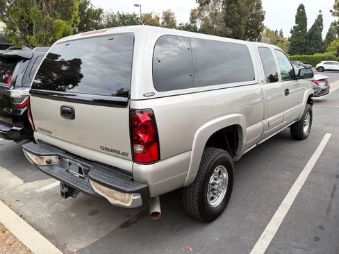 Used 2005 Chevrolet Silverado 2500 LS RWD image 3