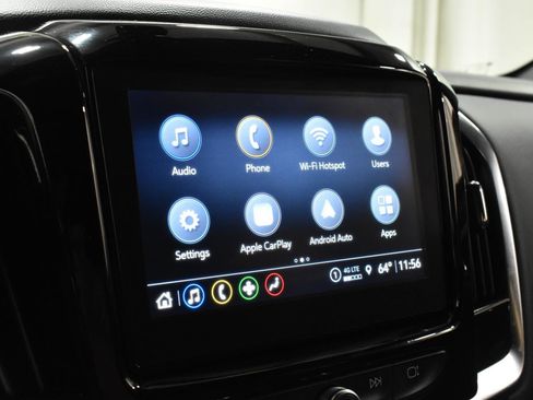 Used 2023 Chevrolet Traverse LT FWD image 16
